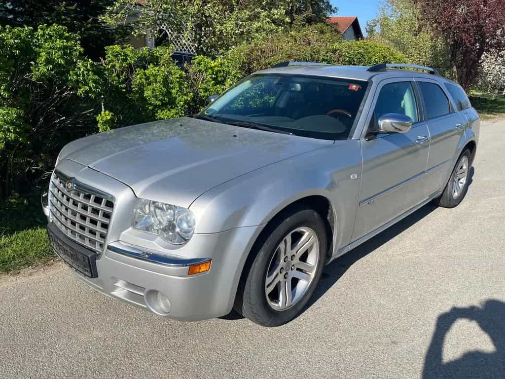 Chrysler 300C Touring 3.0 CRD Tüv neu Facelift 05/2010-photo-0