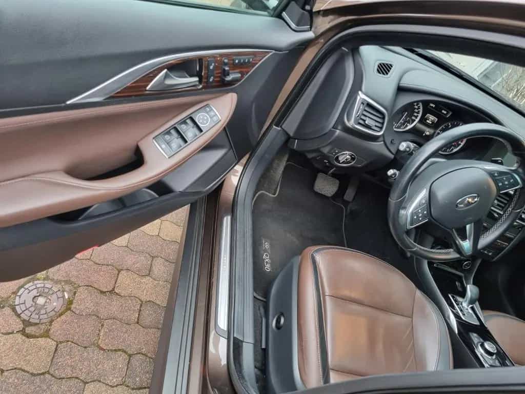 Infiniti QX30 2.2d AWD Premium Tech Premium Tech 07/2016-photo-5