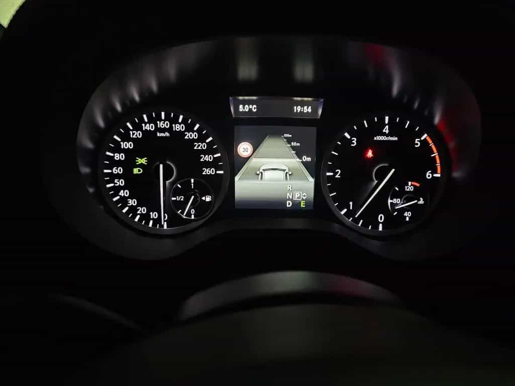 Infiniti QX30 2.2d AWD Premium Tech Premium Tech 07/2016-photo-7