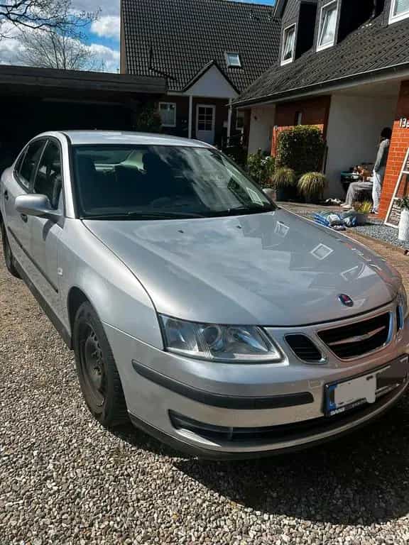 Saab 9-3 Scheckheft 87.000 km, Service neu 03/2005-photo-2