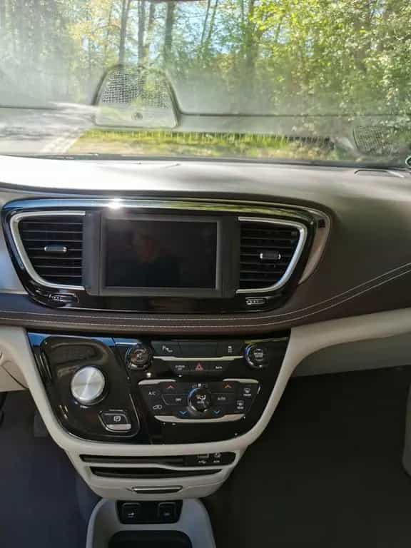Chrysler Pacifica 07/2017-photo-10