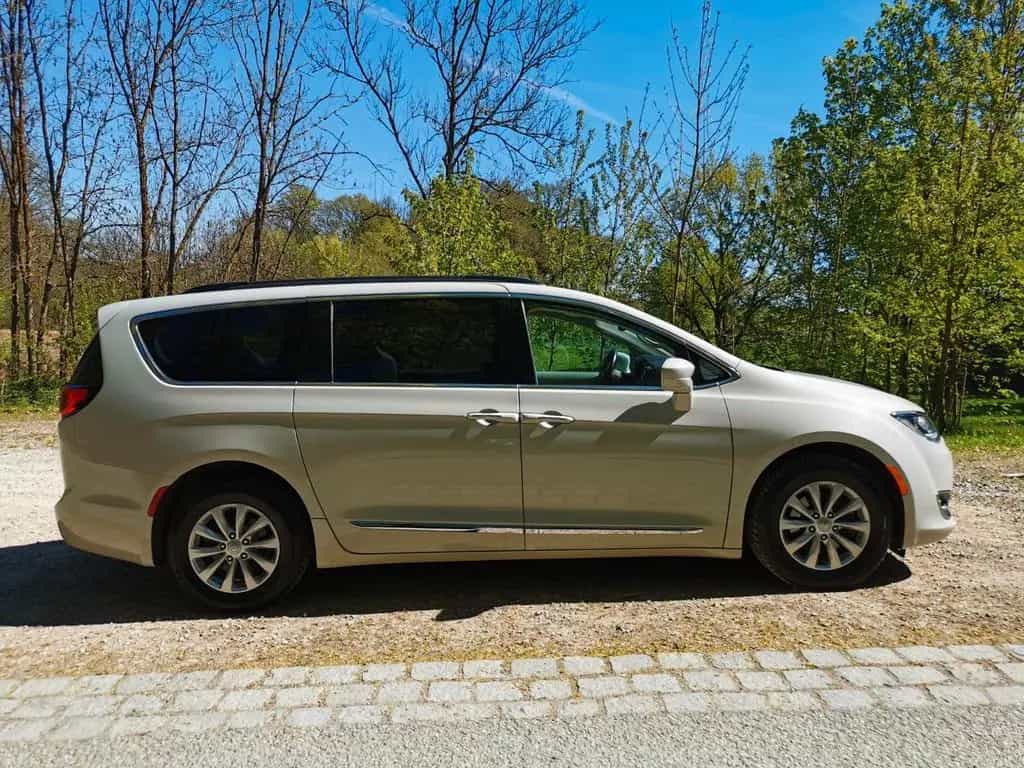 Chrysler Pacifica 07/2017-photo-3