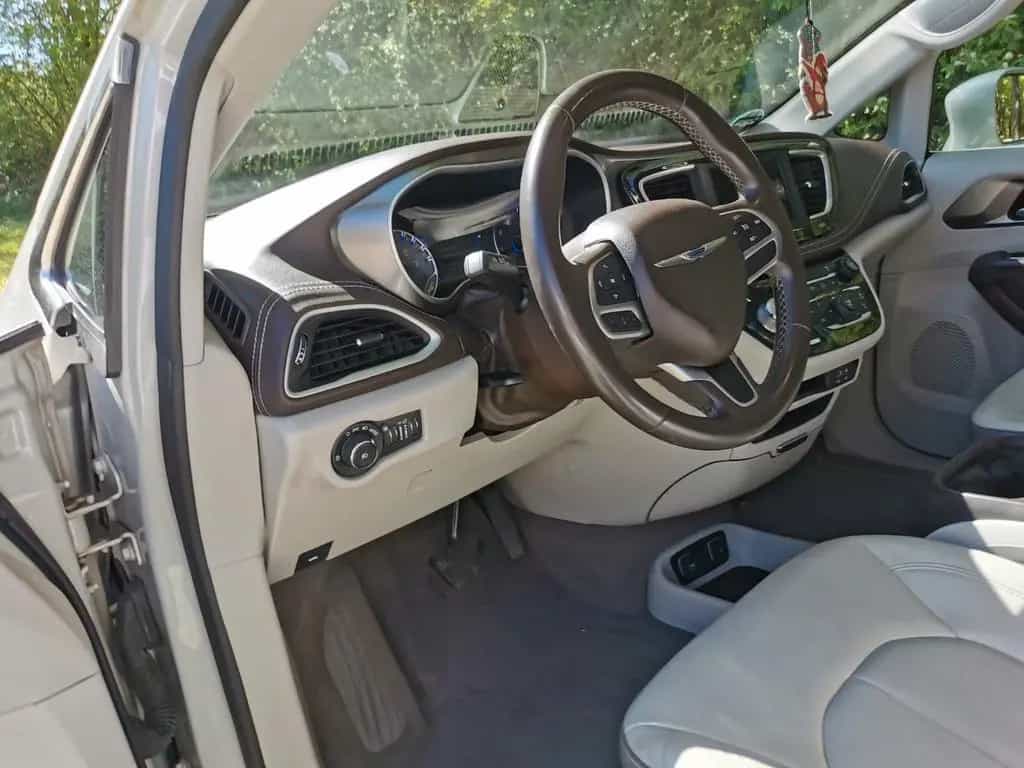 Chrysler Pacifica 07/2017-photo-8