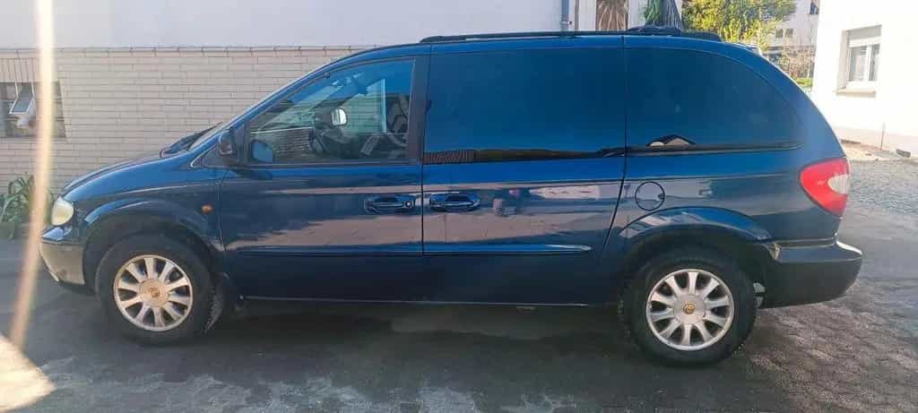 Chrysler Grand Voyager 3.3 V6 TÜV 03/2001-photo-2