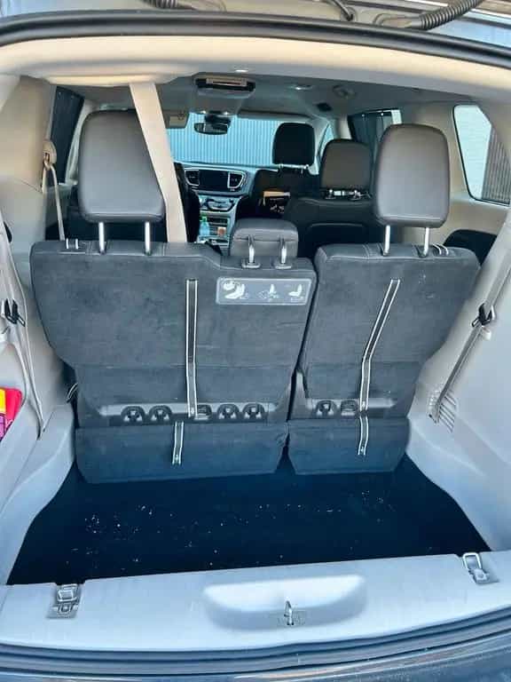 Chrysler Pacifica 10/2020-photo-11