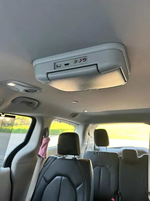 Chrysler Pacifica 10/2020-photo-14