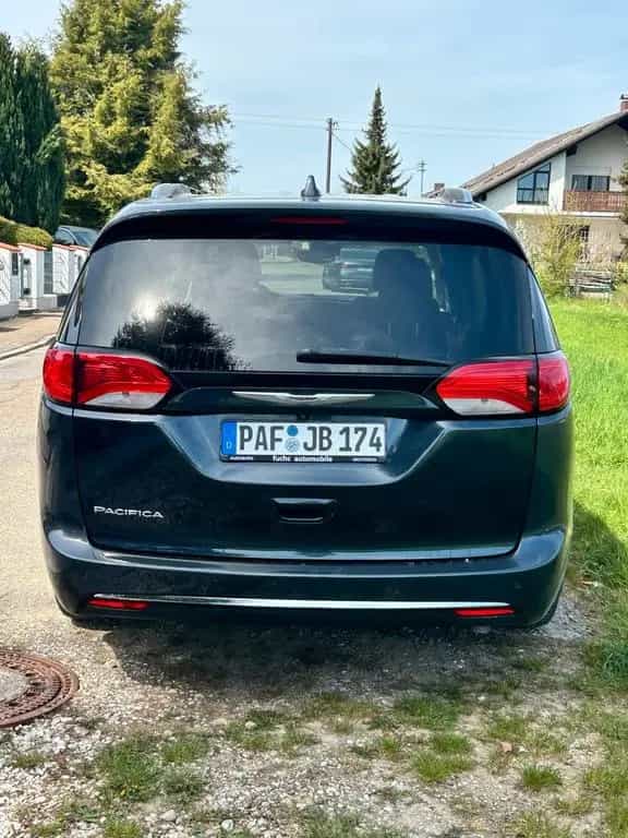 Chrysler Pacifica 10/2020-photo-3