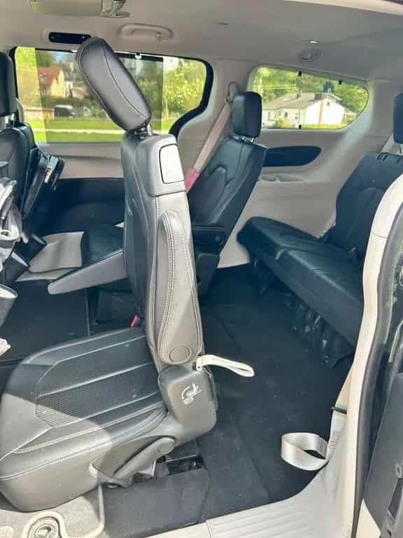 Chrysler Pacifica 10/2020-photo-8