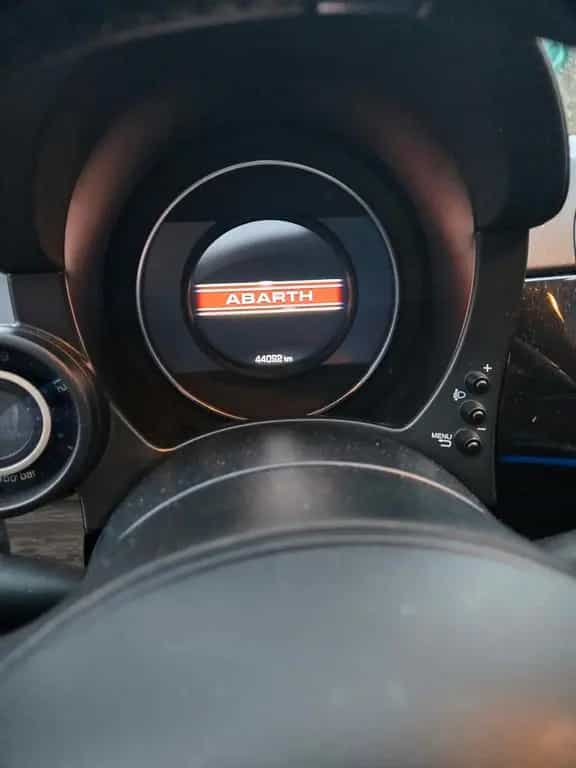 Abarth 595C 1.4 T-Jet 16V 595C - 07/2021-photo-6