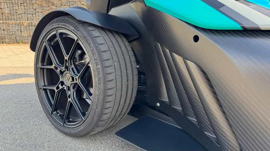 KTM X-BOW R / neuwertig / 400PS / Viel Ausstattung 01/2021-photo-9