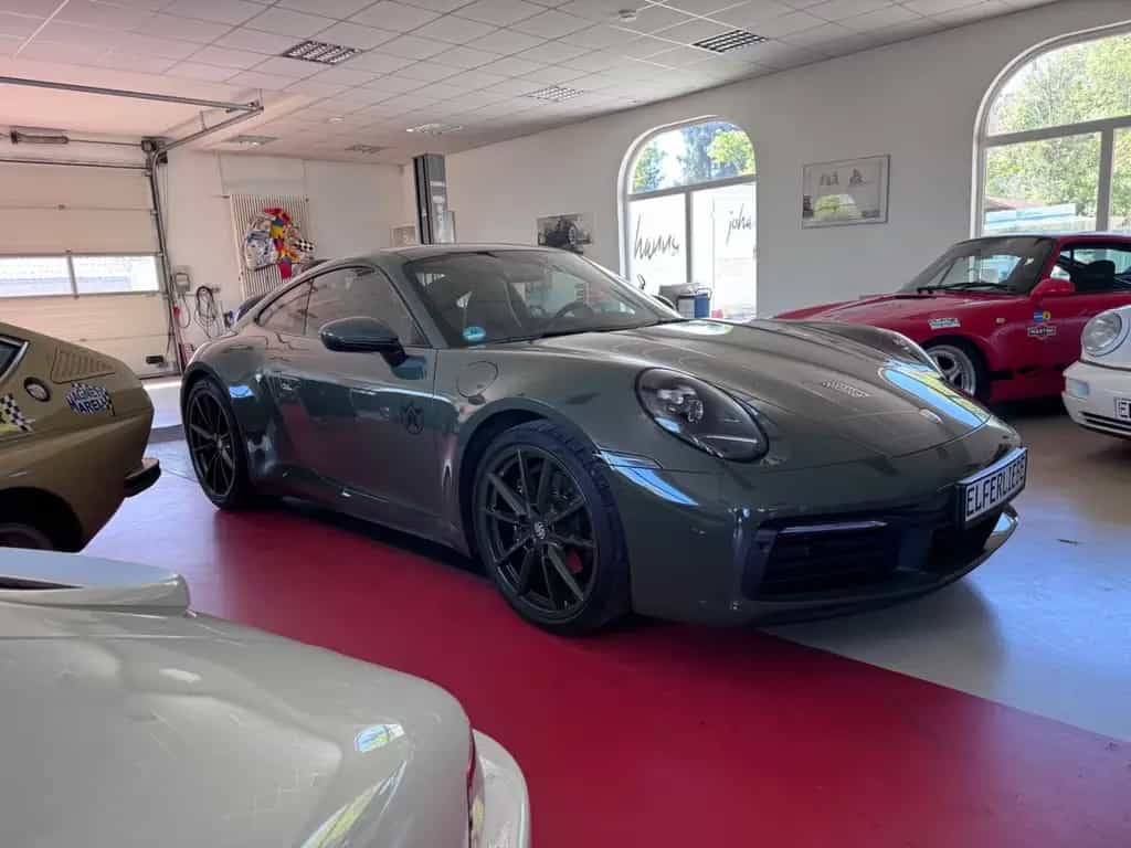 Porsche 992 Carrera Coupé Porsche exklusiv Manufaktur 01/2023-photo-10