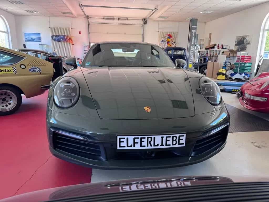 Porsche 992 Carrera Coupé Porsche exklusiv Manufaktur 01/2023-photo-11