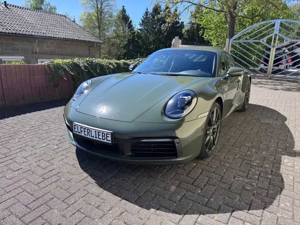 Porsche 992 Carrera Coupé Porsche exklusiv Manufaktur 01/2023-photo-2