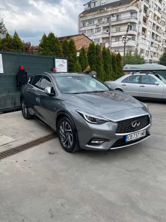 Infiniti Q30 2.2d DCT AWD Premium City Black Premium ... 05/2017-photo-0