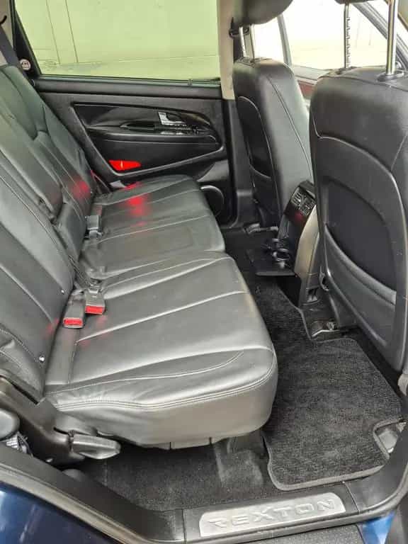Ssangyong REXTON 2.2 Diesel e-XDi 220 Executive 4WD Au... 03/2016-photo-9