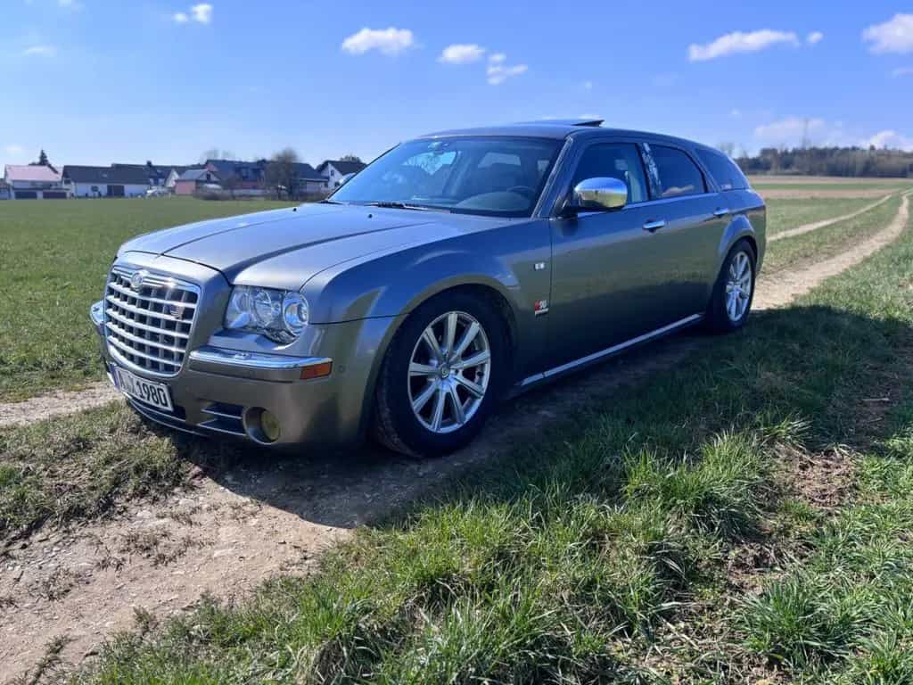 Chrysler 300C Touring 3.0 CRD Autom. - 02/2010-photo-1