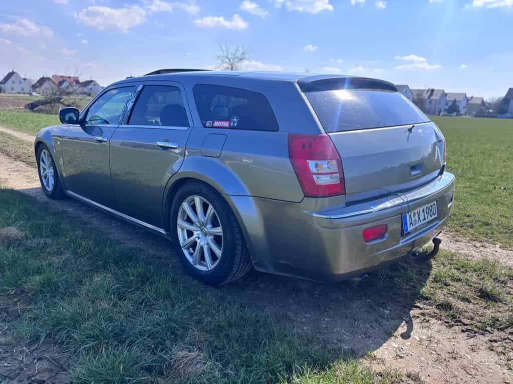Chrysler 300C Touring 3.0 CRD Autom. - 02/2010-photo-4
