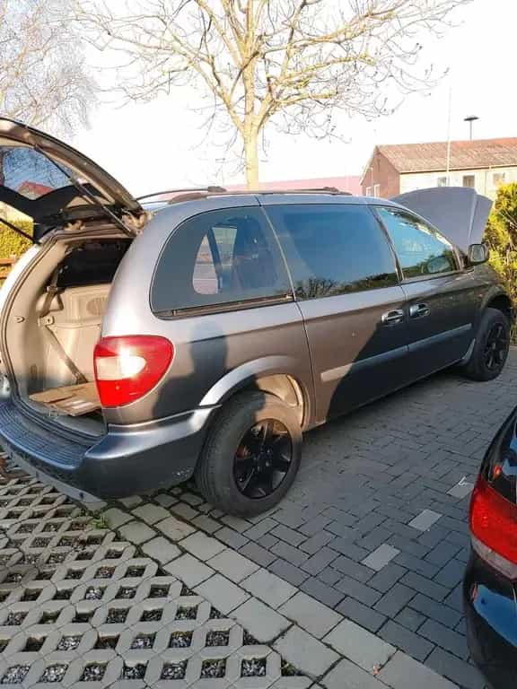 Chrysler Voyager Tüv april 2026 04/2006-photo-0