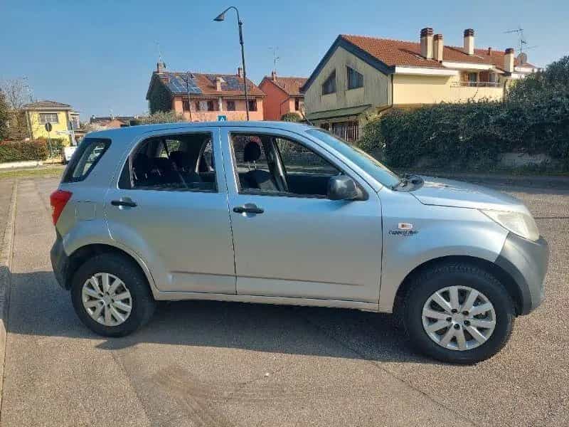 Daihatsu Terios 1.5 4WD SX 105cv Motore revision 04/2008-photo-2