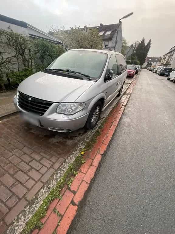 Chrysler Voyager 2.8 Diesel 06/2004-photo-0