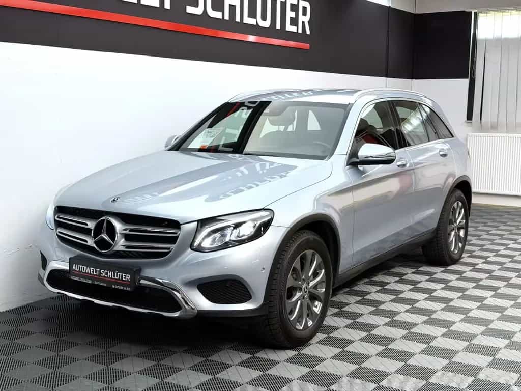 Mercedes-Benz GLC 250 4Matic *LED*SHZ*Navi*RFK* 08/2017-photo-0