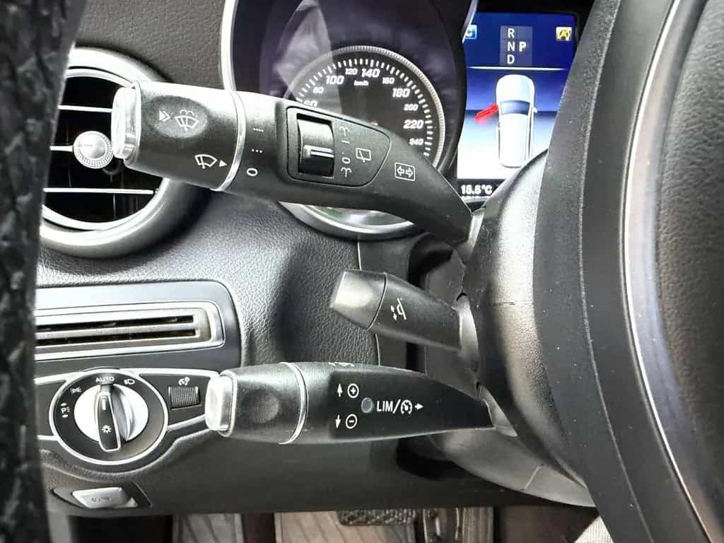 Mercedes-Benz GLC 250 4Matic *LED*SHZ*Navi*RFK* 08/2017-photo-13