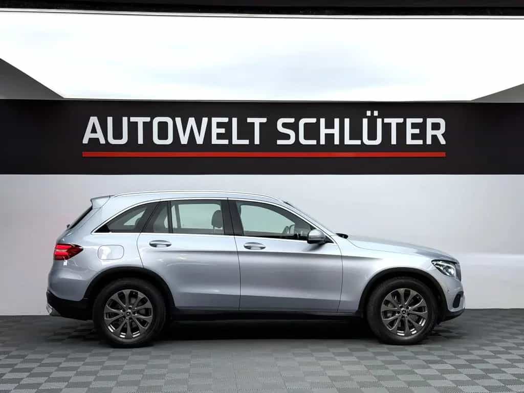 Mercedes-Benz GLC 250 4Matic *LED*SHZ*Navi*RFK* 08/2017-photo-15