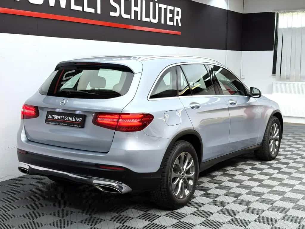 Mercedes-Benz GLC 250 4Matic *LED*SHZ*Navi*RFK* 08/2017-photo-16