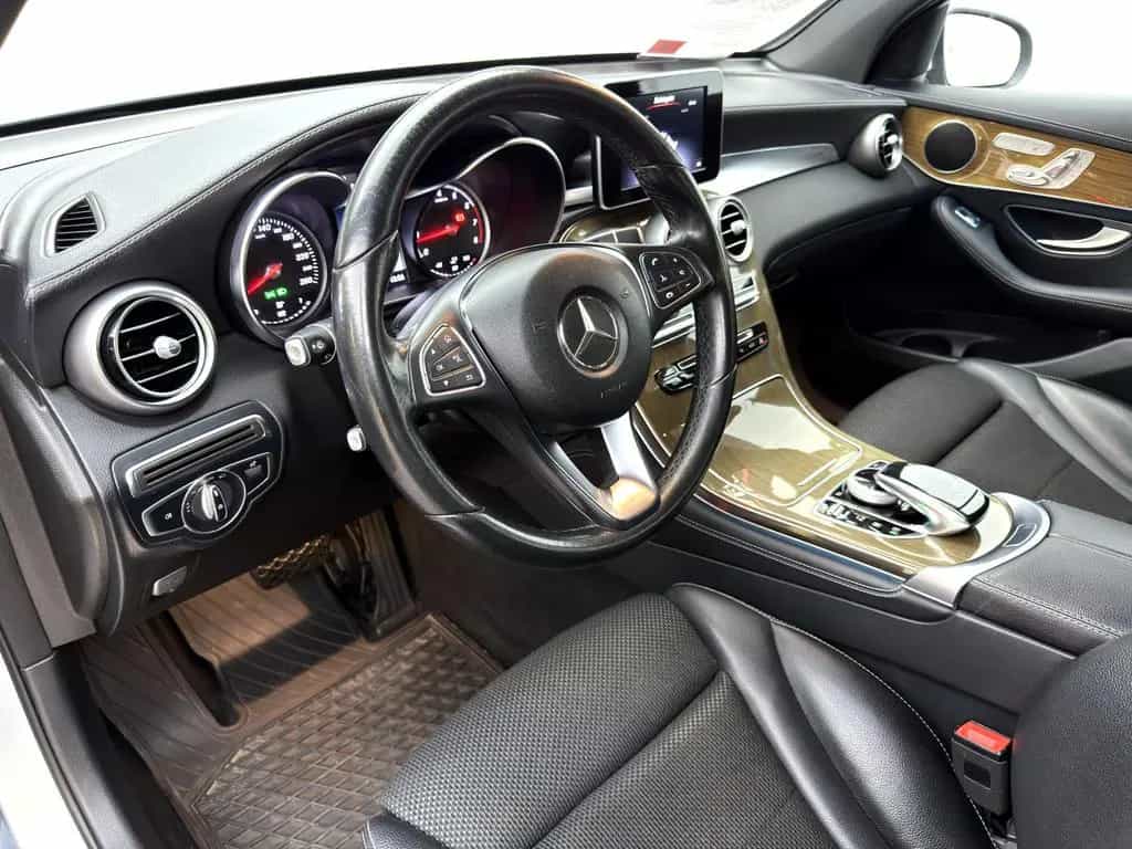 Mercedes-Benz GLC 250 4Matic *LED*SHZ*Navi*RFK* 08/2017-photo-8