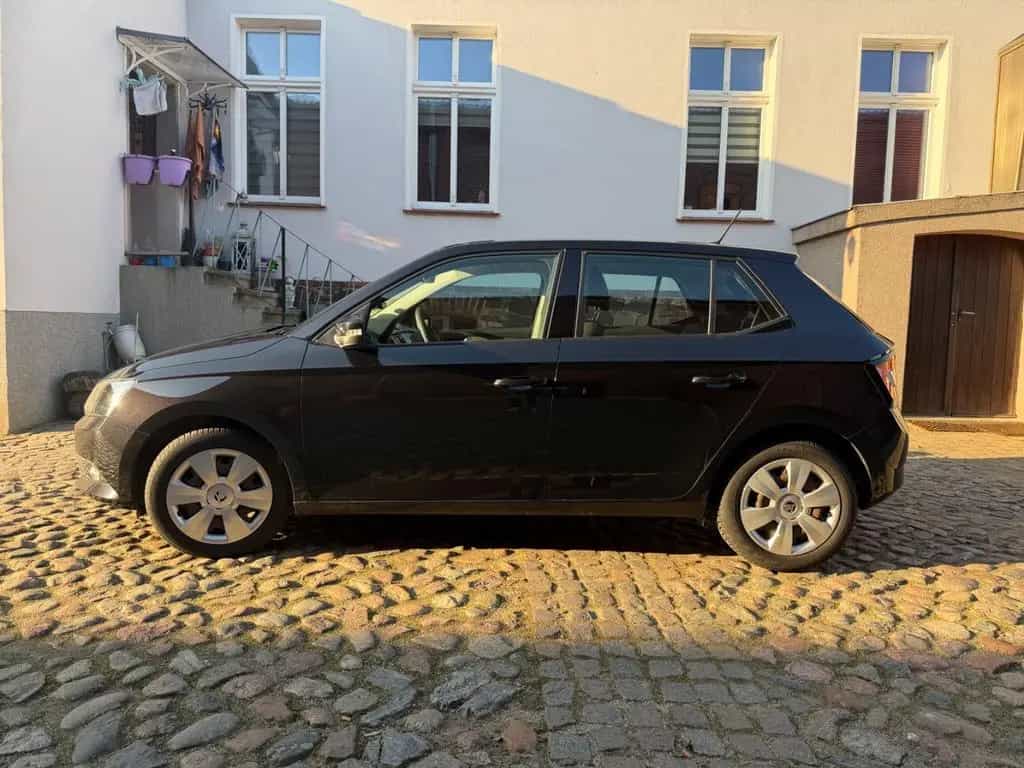 Skoda Fabia 1.0l TSI DSG 81kW Ambition Ambition 08/2018-photo-2