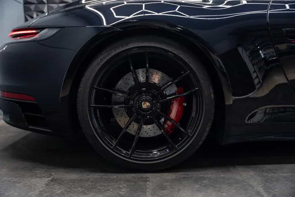 Porsche GTS | Cabrio | Lift | Approved 04/2022-photo-20