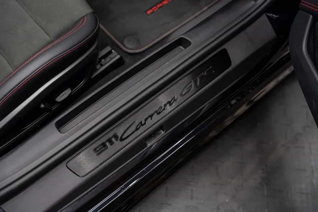 Porsche GTS | Cabrio | Lift | Approved 04/2022-photo-32