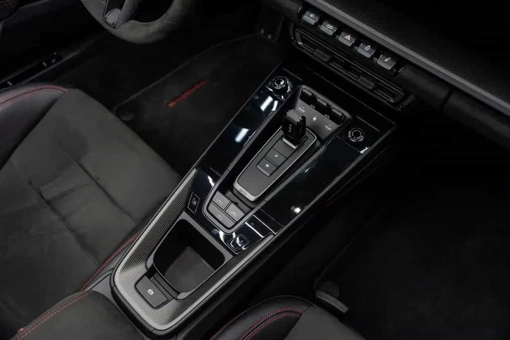 Porsche GTS | Cabrio | Lift | Approved 04/2022-photo-34