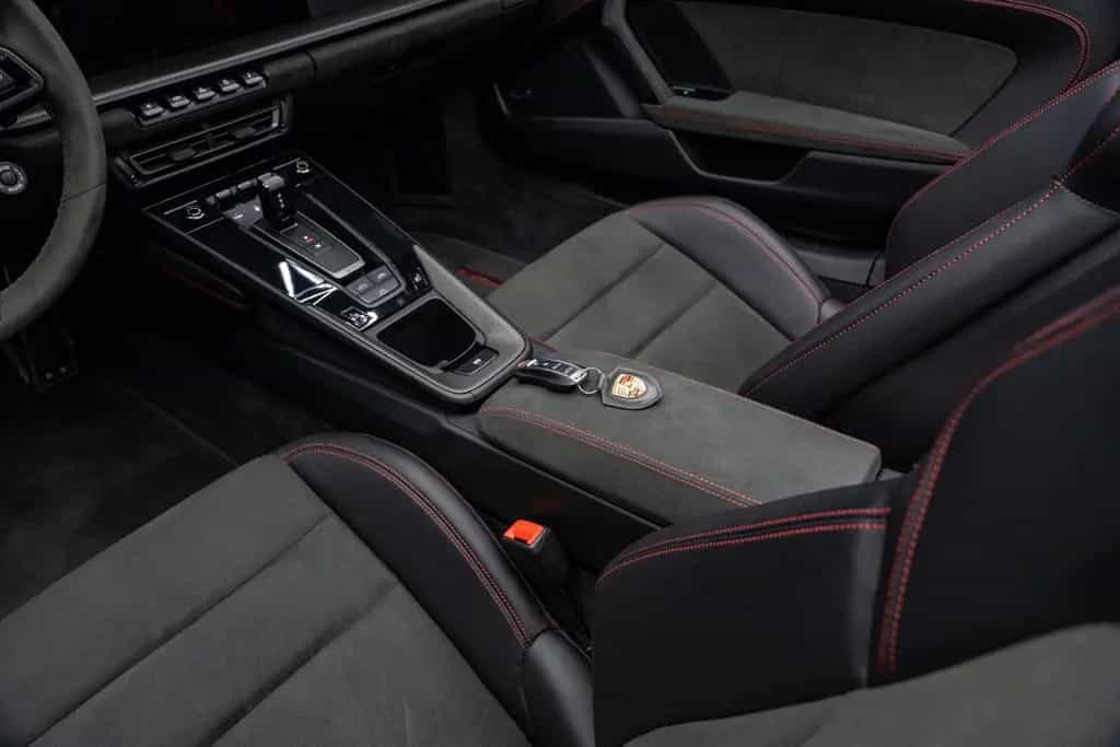 Porsche GTS | Cabrio | Lift | Approved 04/2022-photo-46