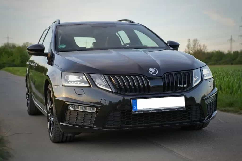 Skoda Octavia 2.0 TSI RS 245 Combi Panorama AHK Navi 09/2018-photo-0