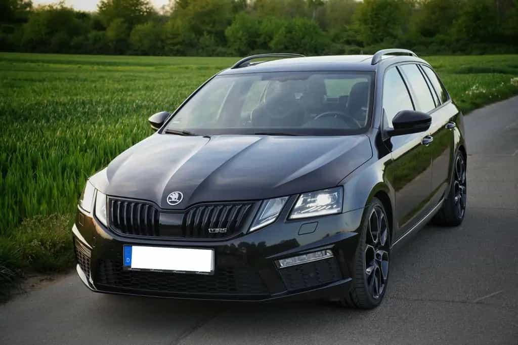 Skoda Octavia 2.0 TSI RS 245 Combi Panorama AHK Navi 09/2018-photo-9