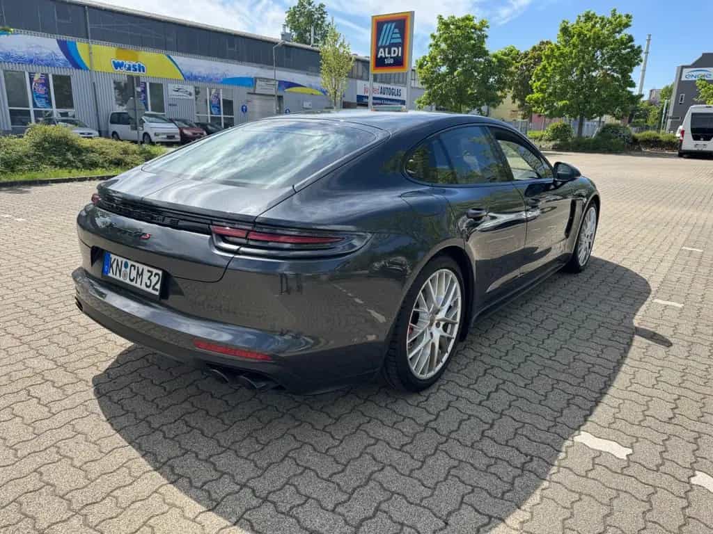Porsche Panamera GTS *P.Aprvd*Chrono* 8-Fach Bereift* 07/2019-photo-2