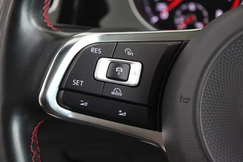 Volkswagen Golf VII GTI BMT Panorama*ACC 03/2018-photo-17