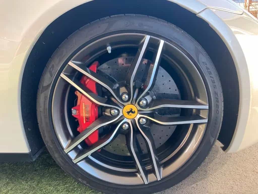 Ferrari FF Base Grade 09/2012-photo-10