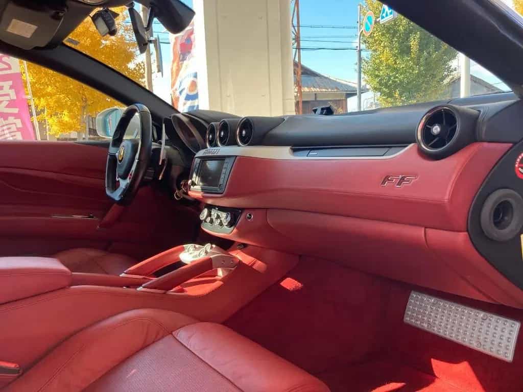 Ferrari FF Base Grade 09/2012-photo-43