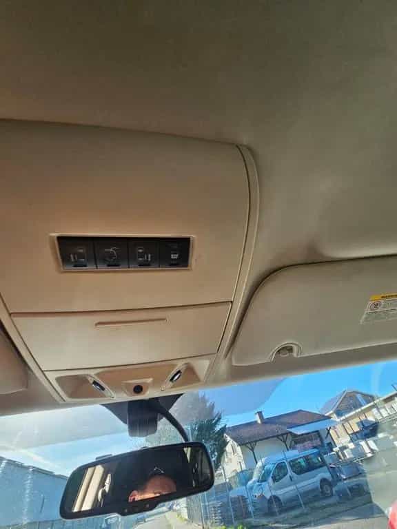 Chrysler Grand Voyager Limited 01/2009-photo-11