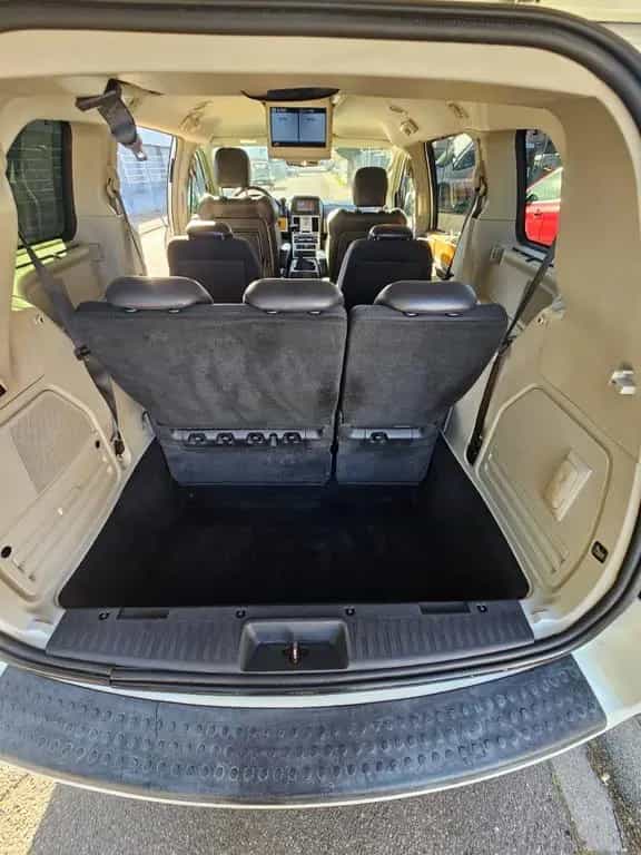 Chrysler Grand Voyager Limited 01/2009-photo-19