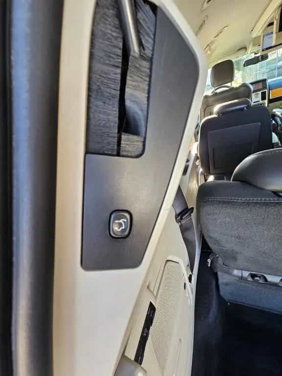 Chrysler Grand Voyager Limited 01/2009-photo-20