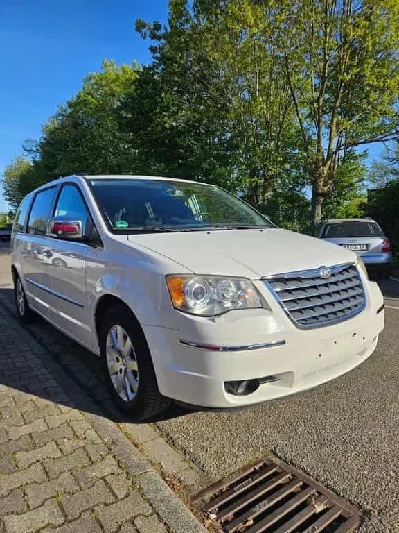 Chrysler Grand Voyager Limited 01/2009-photo-3