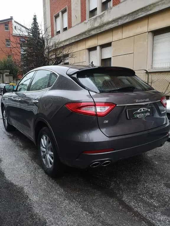 Maserati Levante 3.0 Diesel - Pochi Km 11/2017-photo-6