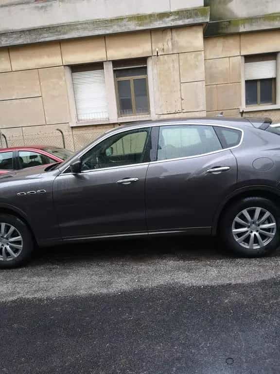 Maserati Levante 3.0 Diesel - Pochi Km 11/2017-photo-7