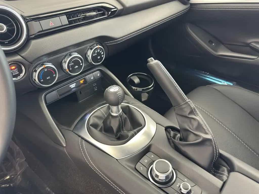 Mazda MX-5 G 132 PS 6MT RWD EXCLUSIVE 06/2025-photo-11