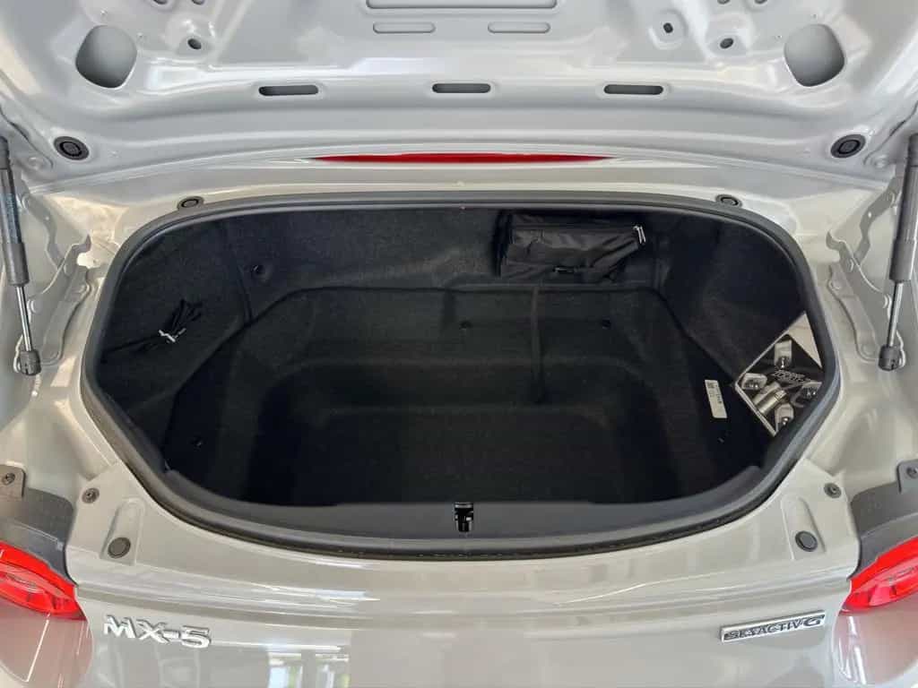 Mazda MX-5 G 132 PS 6MT RWD EXCLUSIVE 06/2025-photo-14