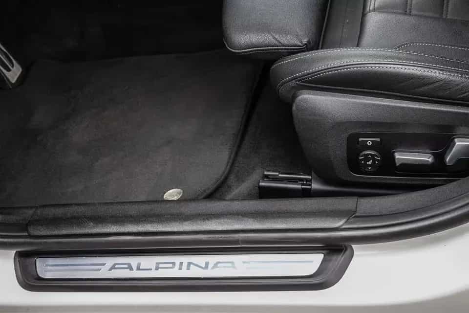 ALPINA D3 S 3.0 Allrad Touring AHK. Pano. Laser h/k HUD 03/2022-photo-10