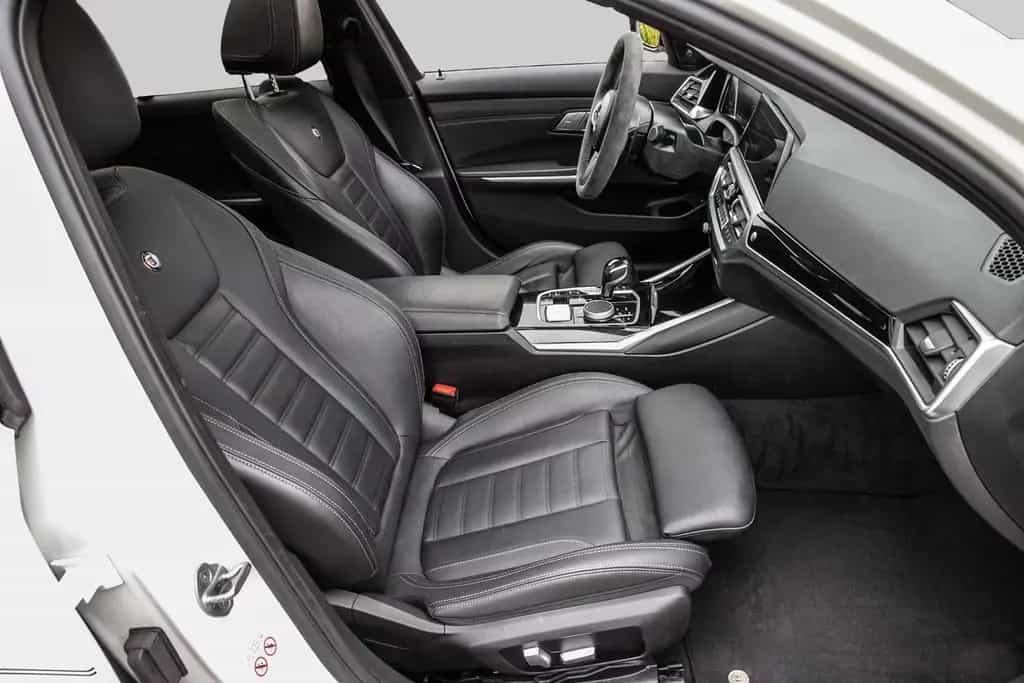 ALPINA D3 S 3.0 Allrad Touring AHK. Pano. Laser h/k HUD 03/2022-photo-2